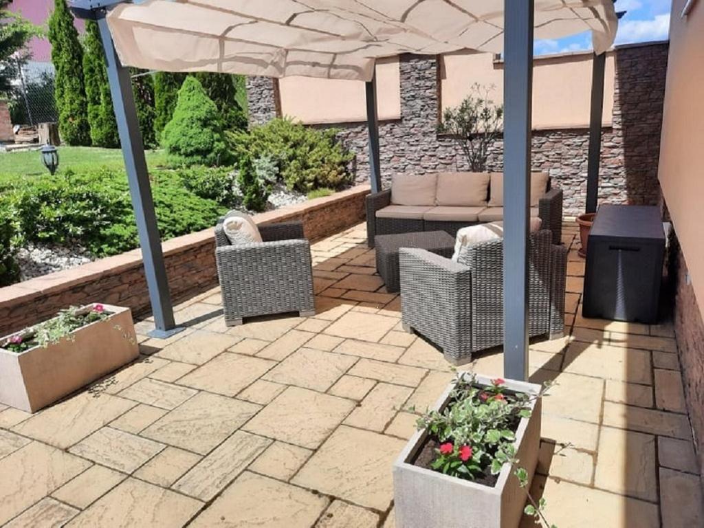 Oereghegy Vendeghaz Apartment Egerszalók Екстериор снимка